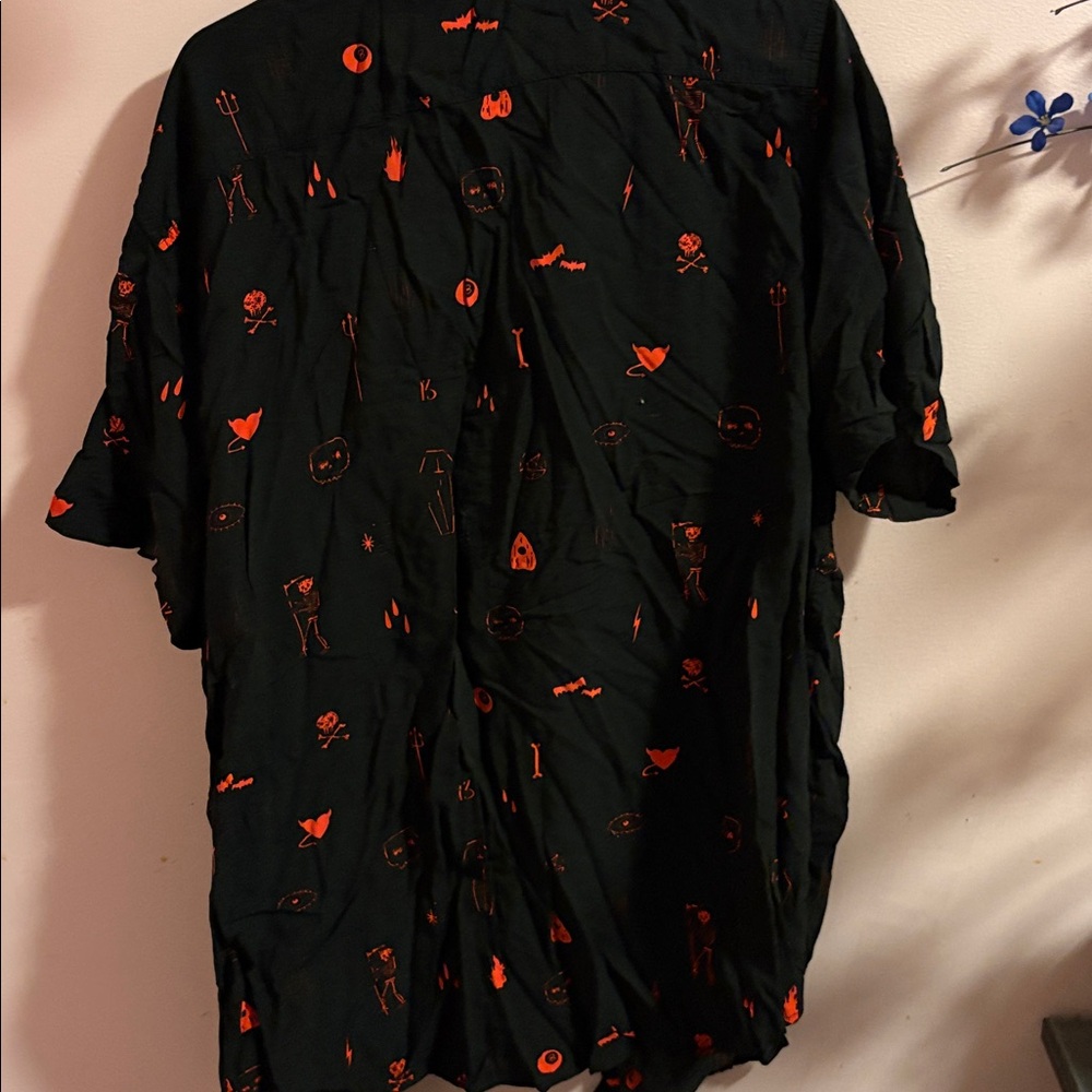 Occult pattern button up - Picture 3 of 3